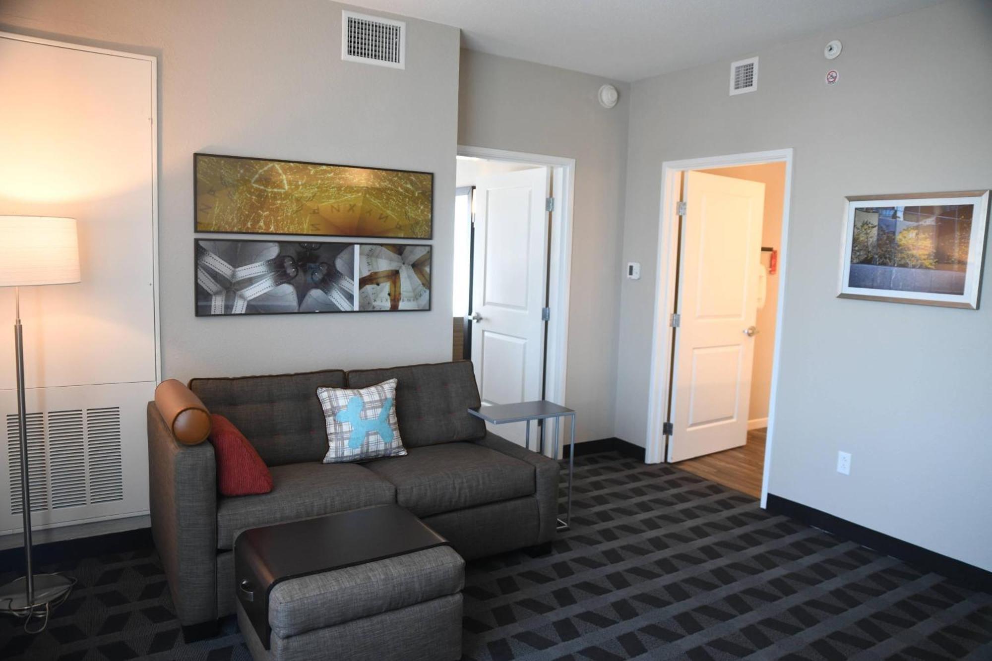 Towneplace Suites Kansas City At Briarcliff Kültér fotó